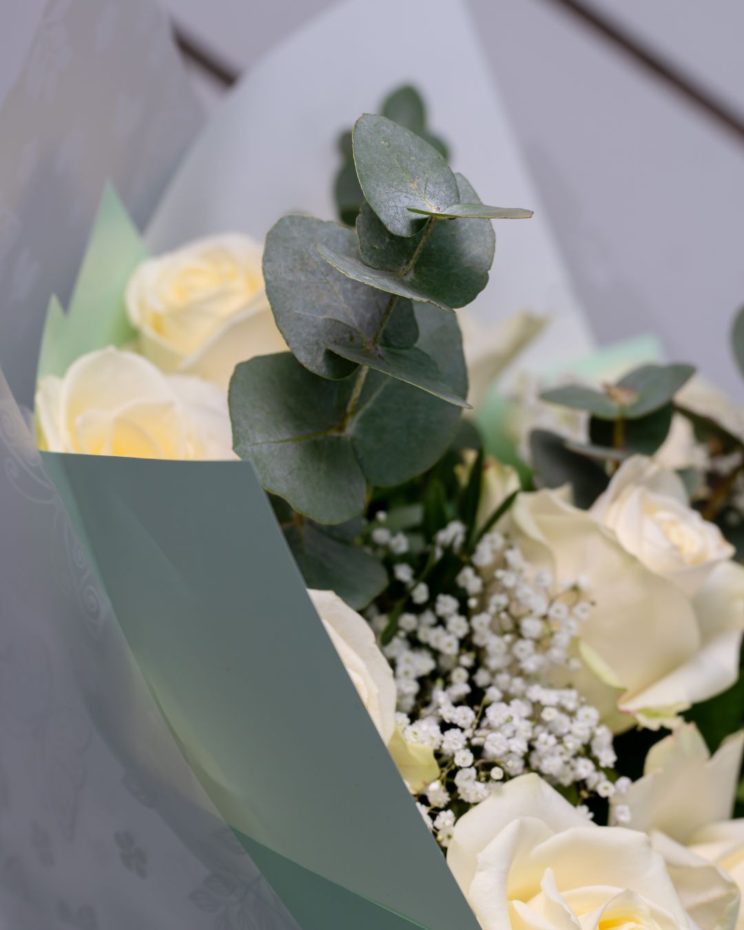 Dozen White Roses