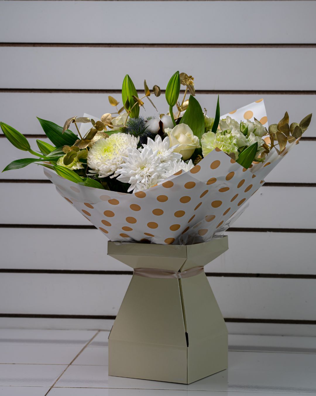 White Christmas Bouquet